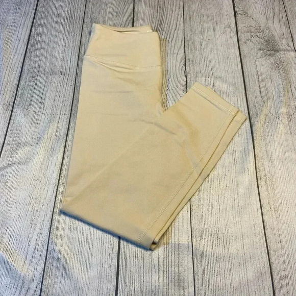 MATE the Label Cream Leggings - Picture 3 of 11